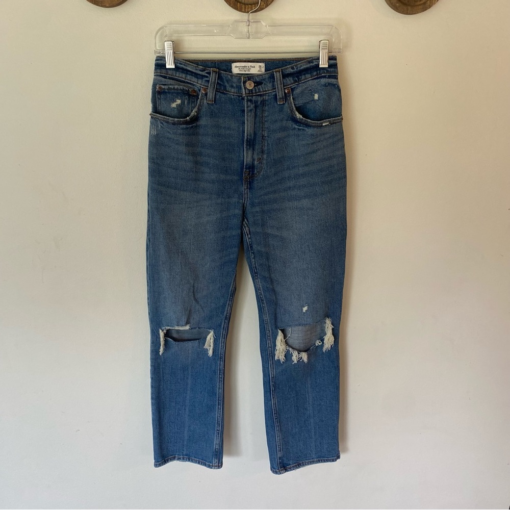 Abercrombie and Fitch curve love ankle straight leg ultra high rise size 2 short